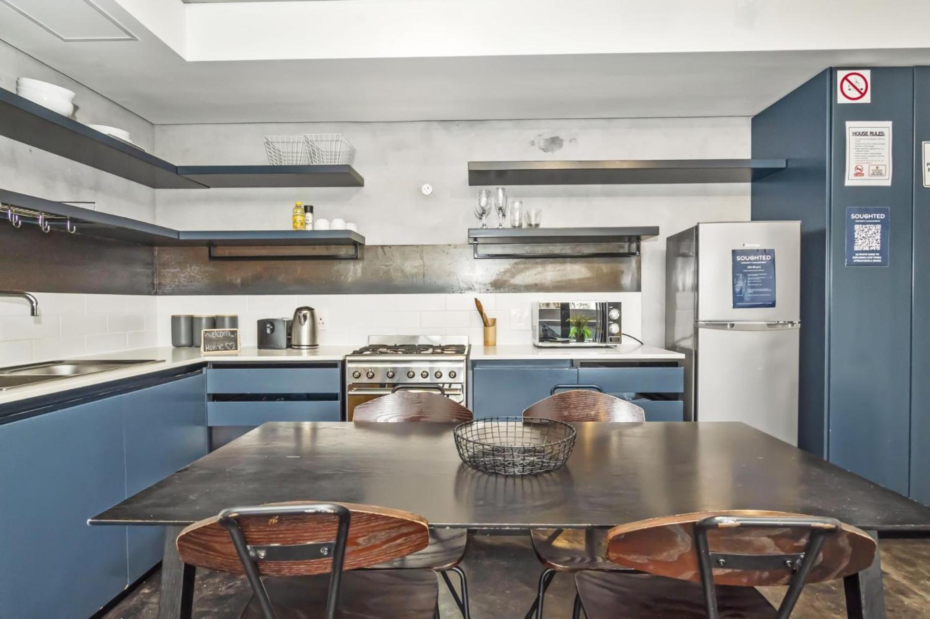 Modern, Family Spot In The Heart Of Bo Kaap! *